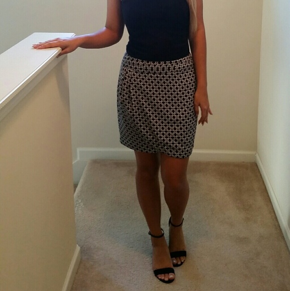 Banana Republic skirt - Picture 1 of 3